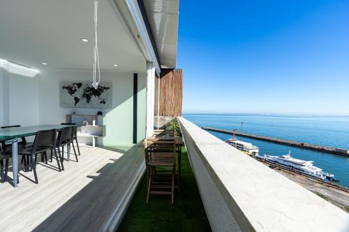 Cacilhas Apartment | Cacilhas Riverview!