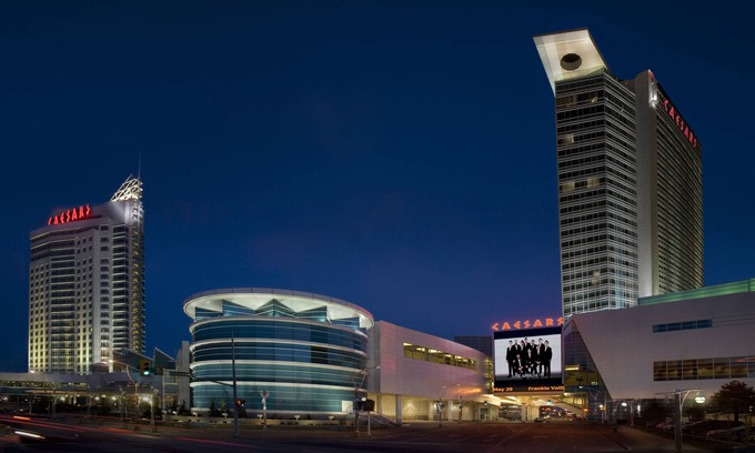 Windsor Hotel | Caesars Windsor - A Caesars Rewards Destination