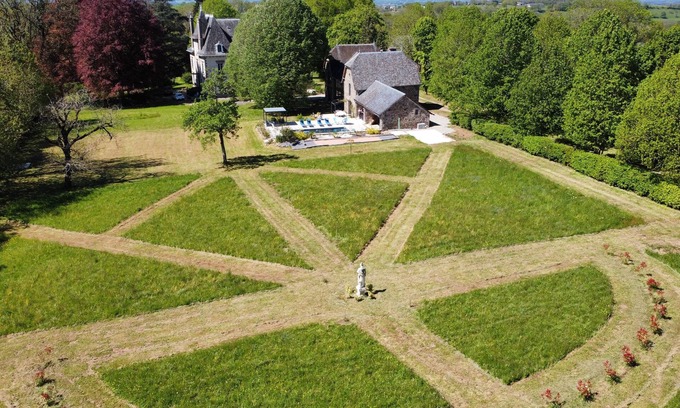 Teissieres-de-Cornet Other | Calm and Luxury in the dependence of the Château de la Calmette