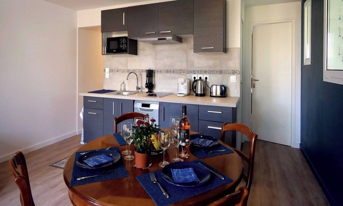 Orly Apartment | Calm in the center of the city of Orly