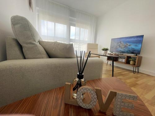 Los Tilos Apartment | Calu Homes a 5 minutos de la estación del tren