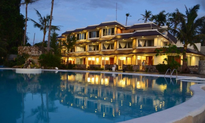 Marabut Hotel | Caluwayan Palm Island Resort