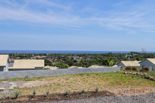 Discovery Bay House | Camelot Paradise