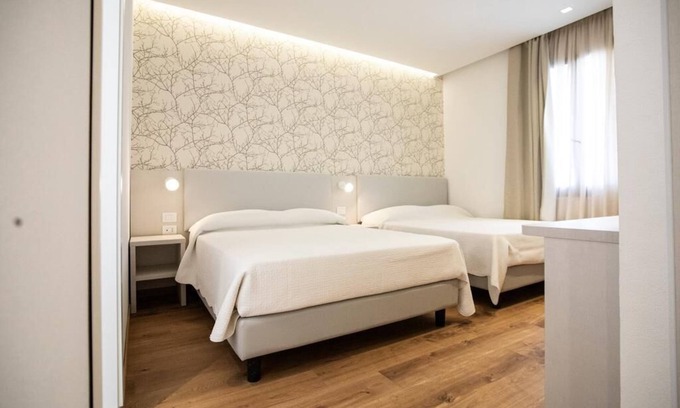 Torre Pedrera House | Camera Quadrupla Deluxe Top Quality