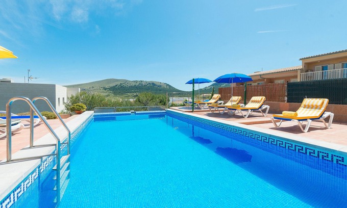 Cala Mesquida Villa | CAMOMILA Villa para 12 con piscina en Cala Mesquida