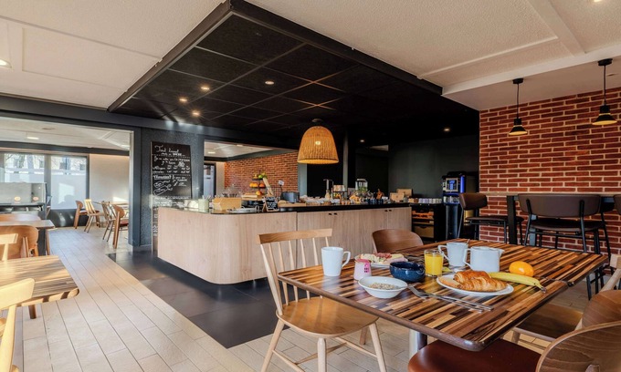 Saint-Apollinaire Hotel | Campanile Dijon St Apollinaire