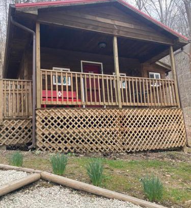 Stanton House | Campfire Cabin, Red River Gorge, KY, River Access & Views