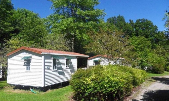 Urt House | Camping 3 étoiles - Piscine - eecbge