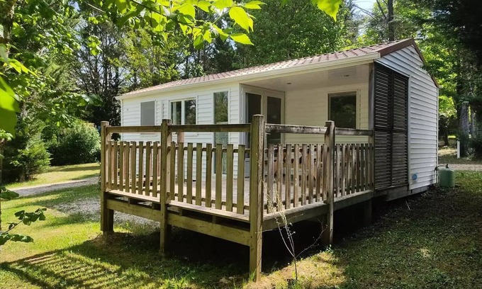 La Cassagne House | Camping de la Grande Prade * - Residence Mobile comfort Acacias with semi-covered terrace 12 m2 equipped with air conditioning 4 people