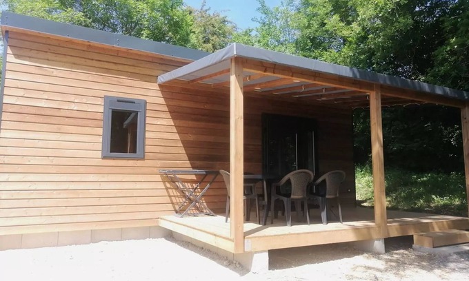 Saint-Gaultier Ski Chalet | Camping L'Oasis du Berry * - PRESTIGE CHALET 6 PEOPLE 6 to 8 people - 6 people. included in the price