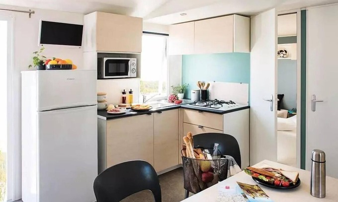 Saint-Gerons House | Camping Les Rives du lac Cantalès * - 3 bedroom mobile home Titania 6 people