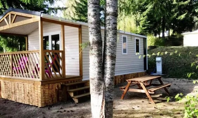 Champagnac-le-Vieux House | Campsite La Chanterelle* - Mobile Home Loggia Bay 3 Rooms 4 People facing the lake