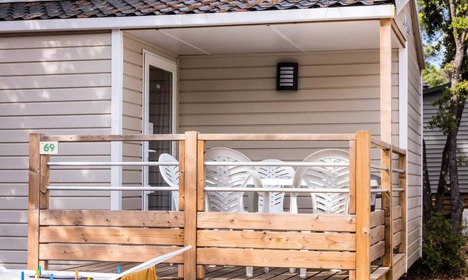 Angles House | Campsite Le Clos Cottet* - 4-room Comfort mobile home for 6 people, air-conditioned