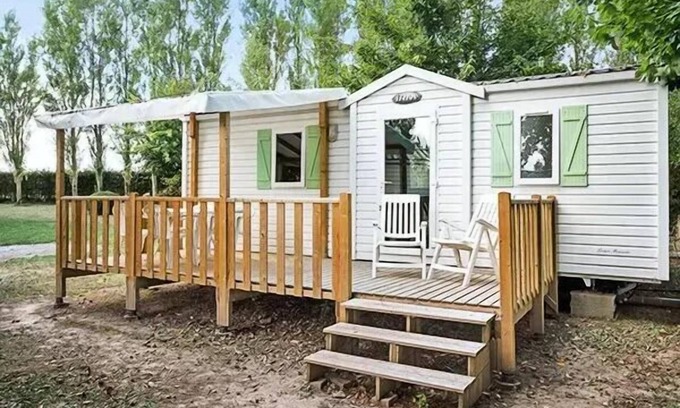 La Roque-d'Antheron House | Campsite Le Domaine des Iscles* - Mobil-home Classic 3 rooms 4 adults + 2 children