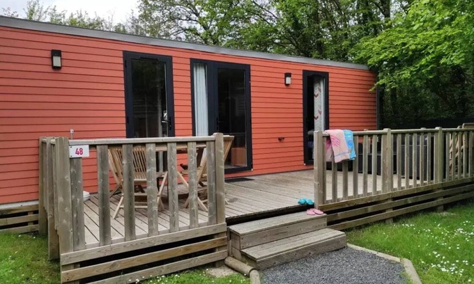 Saint-Laurent-sur-Sevre House | Campsite Le Rouge Gorge* * - Mobilhome 4/6 persons 2 bedrooms 2 bathroom PREMIUM TV CLIMATEIZATION VAISSELLE LAVE 6 persons