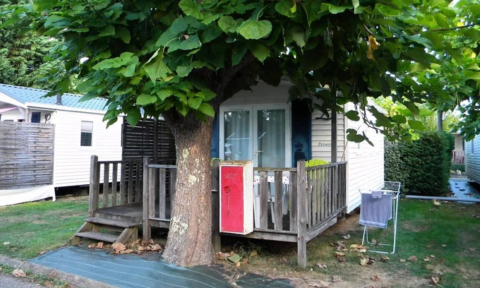 Fumel House | Campsite Les Catalpas * - H28 Mobilhome CLIM 1 ch confideal couple Bed of 160 2 persons