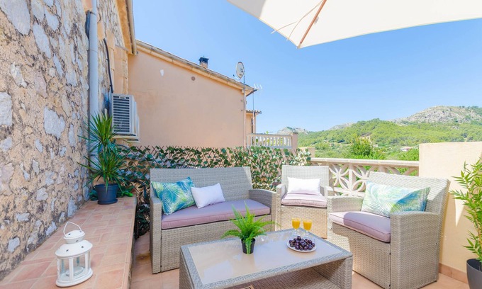 S'Arraco House | CAN DAMIA - Charming townhouse near Andratx. Free WiFi