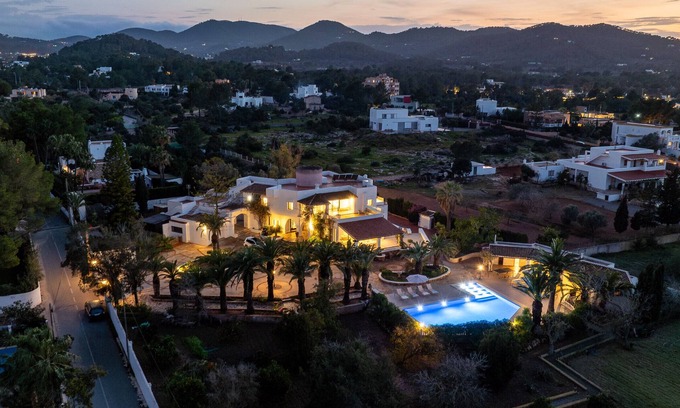 San Antonio Bay Villa | CAN RAVI