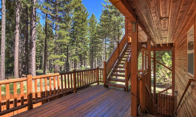 Country Club Estates House | Can't Refuse the Redwood Refuge! - Pool table and foosball