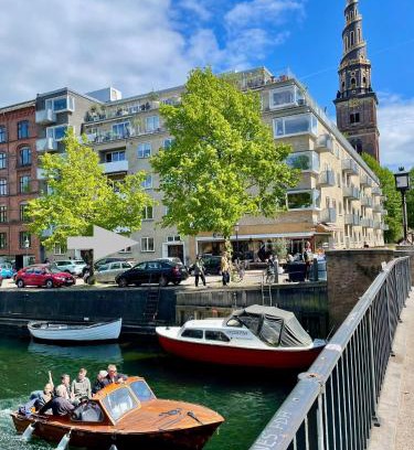 Christianshavn Apartment | CanalLiving-CPH