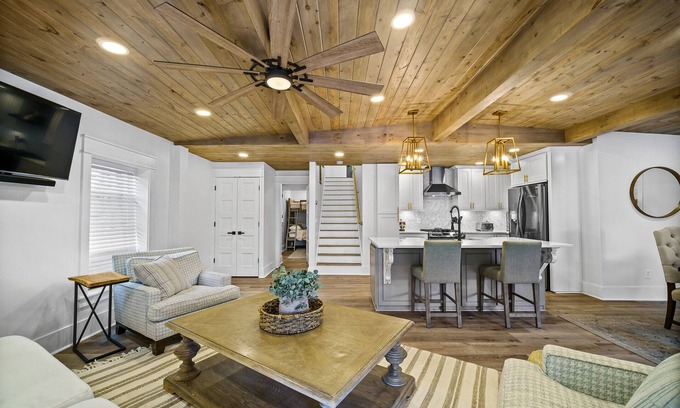 Mansfield House | Canary Cottage Lakehouse on Jackson Lake