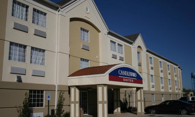 Sulphur Hotel | Candlewood Suites Lake Charles-Sulphur by IHG