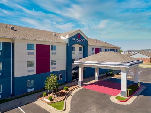 Moore Hotel | Candlewood Suites Oklahoma City-Moore by IHG
