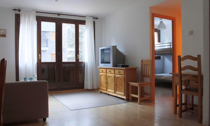 Canfranc-Estacion Apartment | Canfranc Estación Apartment in the Aragonese Pyrenees