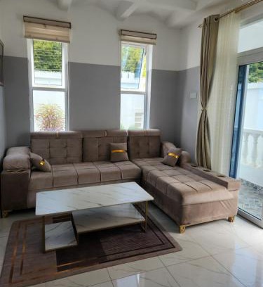 Kilifi Apartment | Canna Lily 5 min walk from bofa road, baobab resort