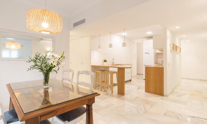 La Caleta Apartment | Cantó Malagueta Beach by ELE Apartments