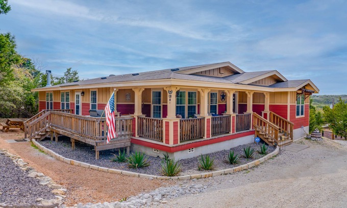 Canyon Lake House | Canyon Lake Retreat w/Hot Tub, Fire Pit & Grill!