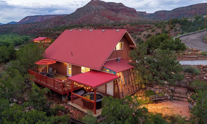 Jemez Pueblo Cabin | Canyon Vista Cottage- Hot Tub and Heavenly Views