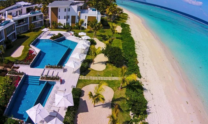 Wolmar Apartment | Cap Ouest Beachfront Luxury Penthouse & Apartment