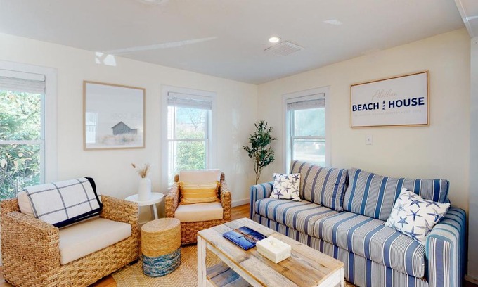 Falmouth House | Cape Cod Charmer