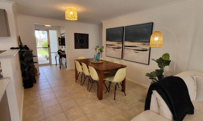 Broadwater House | Cape View 26: Your Perfect Coastal Retreat