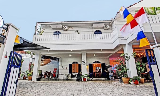Temanggung Hotel | Capital O 92895 House N Caffe 55