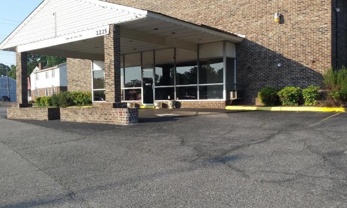 Williamsburg Hotel | Captain John Smith Inn Williamsburg