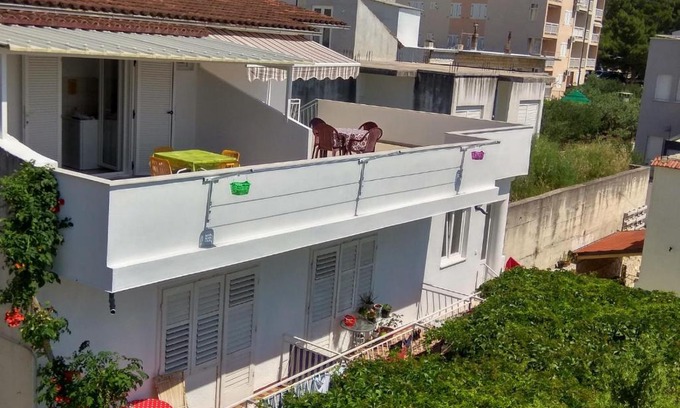 Baska Voda Apartment | Captain's House