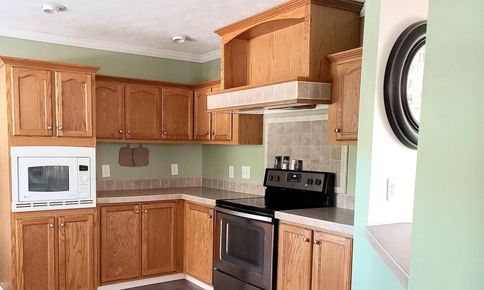 Dickerson Run House | Captain's Quarters - A little slice of heaven at the Hideaway Haven Vacation Rental.