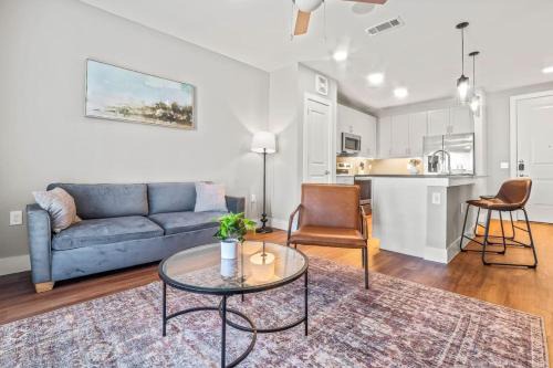Fort Worth Apartment | Captivating 1BD1BA Beautiful Pool in Fort Worth