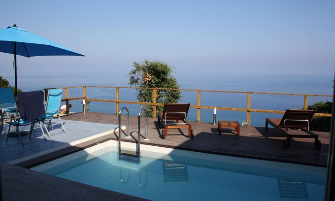 Caronia Villa | Característica DA Villa, "dammuso", com Vista Eólica Espetacular e Piscina Privativa
