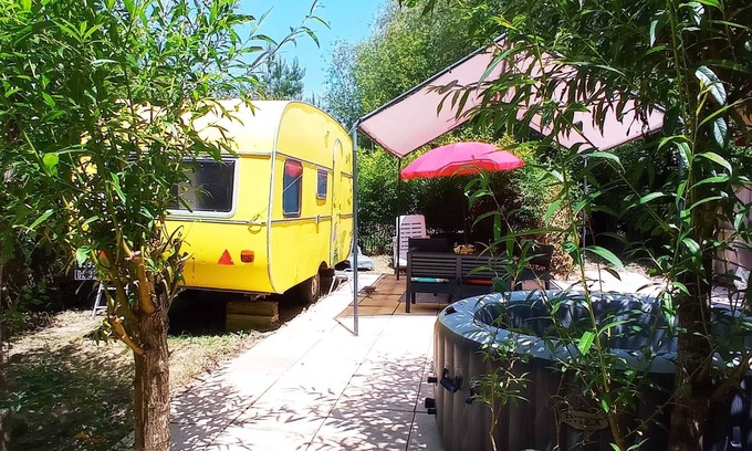 Fosses-et-Baleyssac House | Caravane Vintage à L'orée des Bois