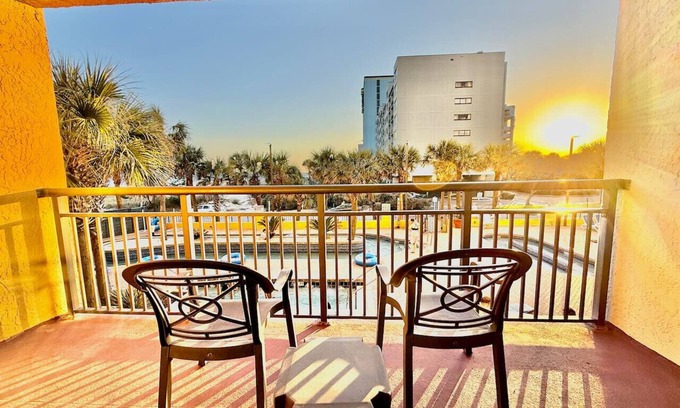 Myrtle Beach Apartment | Caravelle studio sleeps 2-4 209