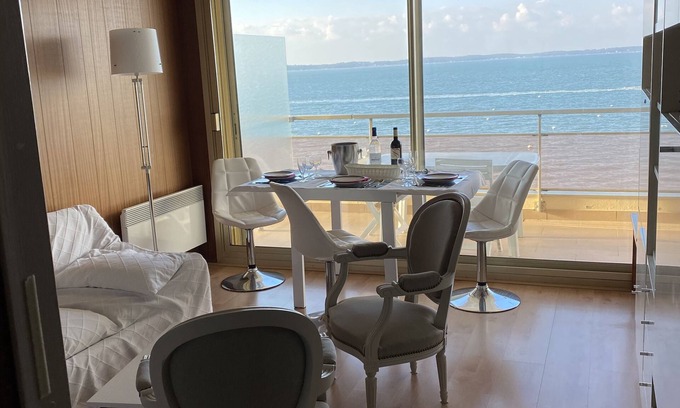 Arcachon Apartment | Caravelles palace * the most beautiful apartment in Arcachon on the beach