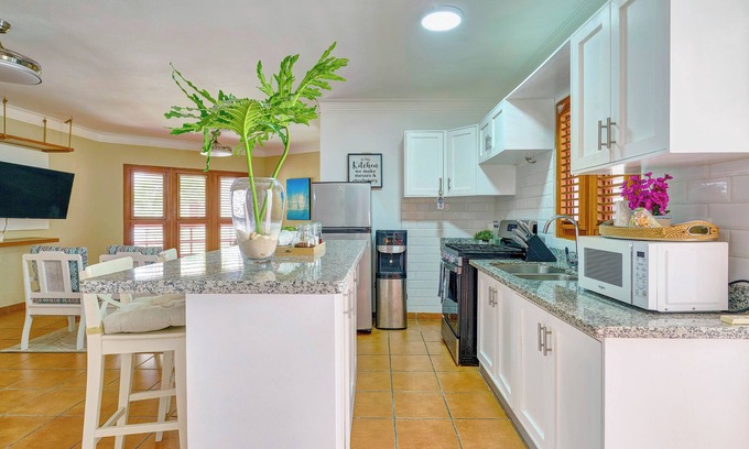 Caribbean Islands Apartment | Caribbean Living at bechfront Apartment