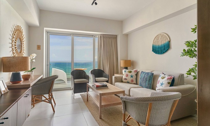 Juan Dolio - El Pueblo Apartment | Caribbean Sea Panoramic View Suite on 17 Level