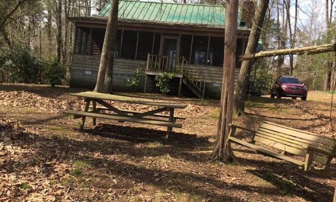 Waterloo House | Carls Cabin Pickwick Lake second creek .Waterloo AL pier sleeps 10 WIFI