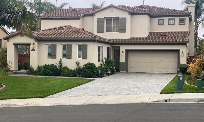 Carlsbad House | CARLSBAD BEACH, LEGOLAND, SEAWORLD, GASLAMP, SD ZOO