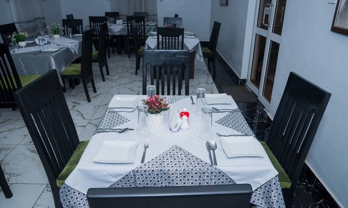 Festac Hotel | Carlton Gate Hotel Festac