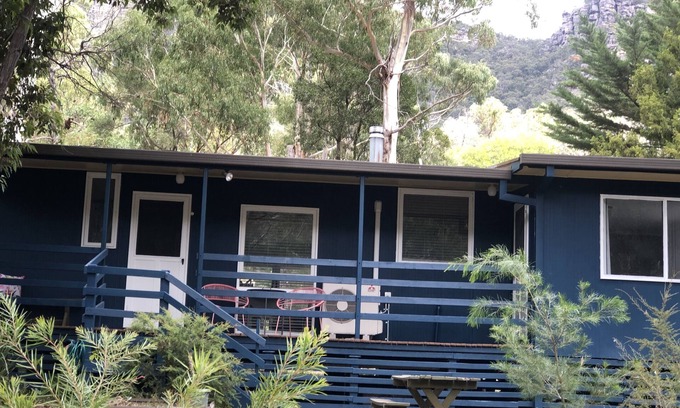 Halls Gap Cottage | Carrinook Cottage, The heart of the Grampians